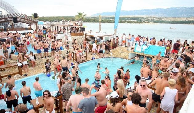 Zrće: Drugi dan Hideout festivala privukao je mnogobrojnu publiku na after beach party, Photo: Luka Stanzl/PIXSELL