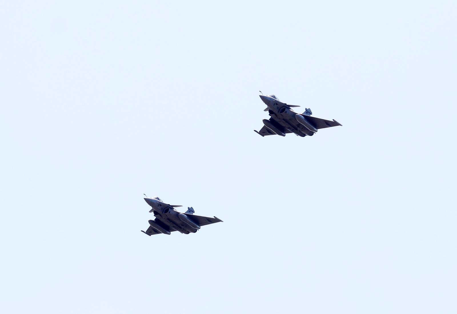 Preleti Rafalea i Krila oluje na obilježavanju 29. obljetnice VRO Oluja @ Knin Preleti Rafalea i Krila oluje na obilježavanju 29. obljetnice VRO Oluja @ Knin