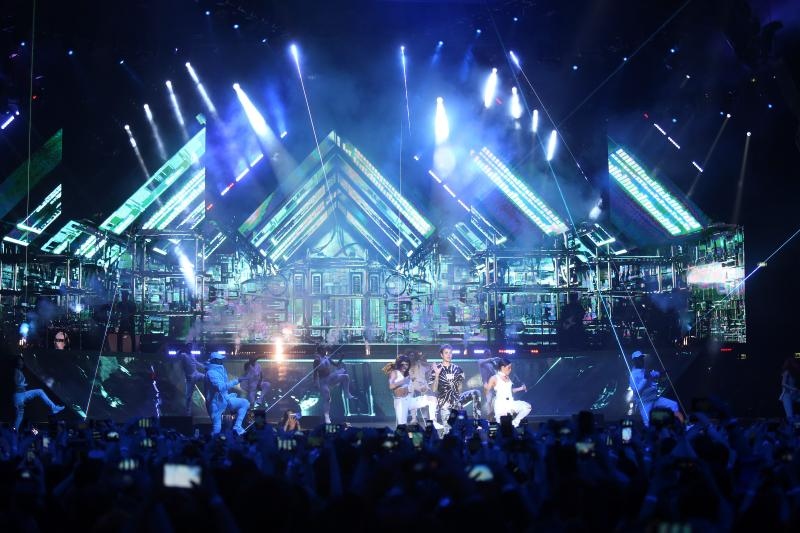 Image 379339 (auto) Image 379339 (auto)