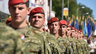 Knin: Generalna proba mimohoda uoči sutrašnje proslave 21. obljetnice VRA Oluja Knin: Generalna proba mimohoda uoči sutrašnje proslave 21. obljetnice VRA Oluja