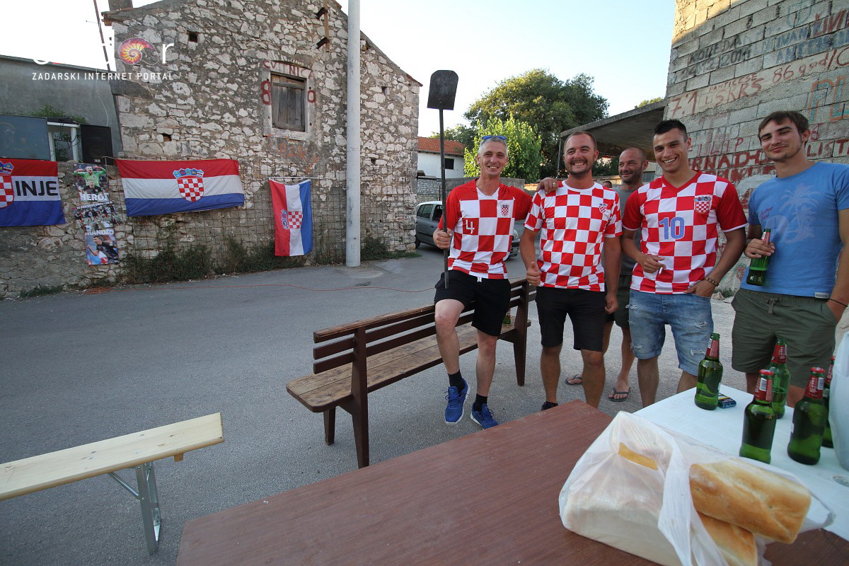 Bibinje: Navijanje za Vatrene i fešta nakon pobjede nad Rusijom