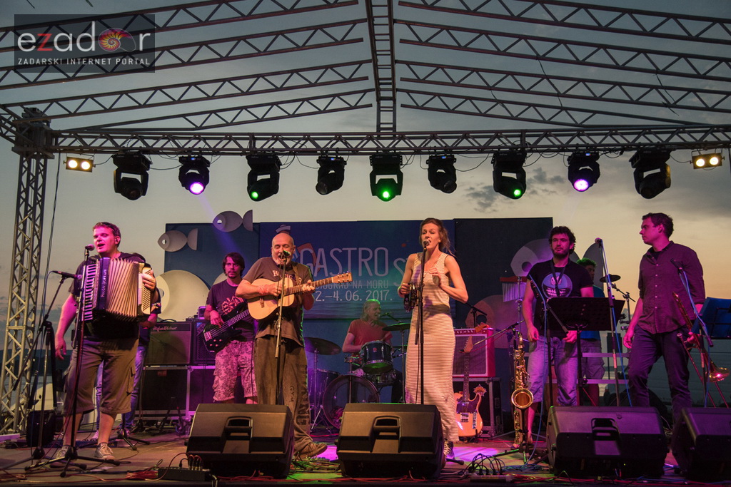 Otvoren 12. biogradski Gastro stol Otvoren 12. biogradski Gastro stol