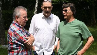 U Croatia Records-u odrzana je promocija novog albuma pjevaca Duska Lokina. U Croatia Records-u odrzana je promocija novog albuma pjevaca Duska Lokina.