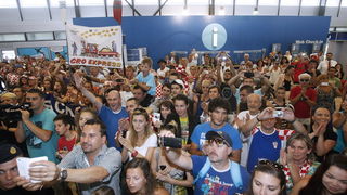 Zagreb, 130812.
Pleso.
Povratak Hrvatske olimpijske delegacije u Zagreb sa Olimpijskih igara u Londonu.
Foto: Goran Mehkek / CROPIX Zagreb, 130812.
Pleso.
Povratak Hrvatske olimpijske delegacije u Zagreb sa Olimpijskih igara u Londonu.
Foto: Goran Mehkek / CROPIX
