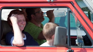 Zadar, 220612
Mnogi su iskoristili praznike kako bi povezali produzeni vikend i otisli na more pa je tako danas u zadarskoj trajektnoj luci pojacan promet.
Na fotografiji: detalj iz trajektne luke
Foto: Luka Gerlanc / CROPIX Zadar, 220612
Mnogi su iskoristili praznike kako bi povezali produzeni vikend i otisli na more pa je tako danas u zadarskoj trajektnoj luci pojacan promet.
Na fotografiji: detalj iz trajektne luke
Foto: Luka Gerlanc / CROPIX