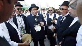 Sali, Dugi otok, 100809.
Svako misto svoju festu ima, no ne traje svaka festa tri dana kao ona u mjestu Sali na Dugom otoku. Saljske uzance, kako mjestani nazivaju svoju festu, odrzat ce se ove godine po pedeseti put, kao i svake godine dosad, vikend prij Sali, Dugi otok, 100809.
Svako misto svoju festu ima, no ne traje svaka festa tri dana kao ona u mjestu Sali na Dugom otoku. Saljske uzance, kako mjestani nazivaju svoju festu, odrzat ce se ove godine po pedeseti put, kao i svake godine dosad, vikend prij