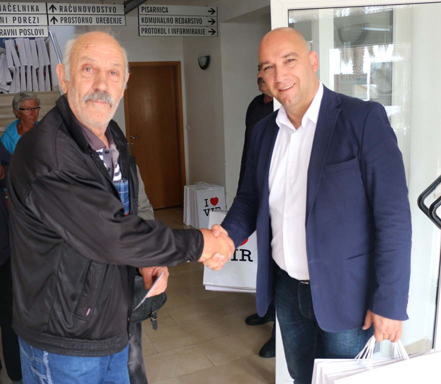 Općina Vir osigurala potpore za djecu i umirovljenike