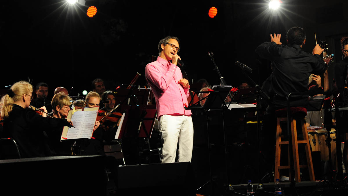 Zadar, 28.06.2013. snimio: Nenad Marčev, 
19. Zadarsko kazališno ljeto 
Zagrebačka filharmonija 
SALSA FILARMÓNICA 
Dirigent: Alan Bjelinski 
Nastupili: Ricardo Luque 
Olvido Ruiz Castellanos (Kuba) 
Poljana Šime Budinića