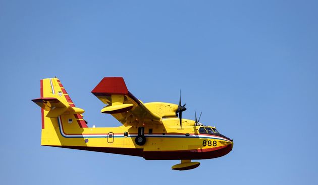 Borbeni helikopter, preleti kanaderi i Krila Oluje – Obilježen Dan državnosti i Dan Oružanih snaga