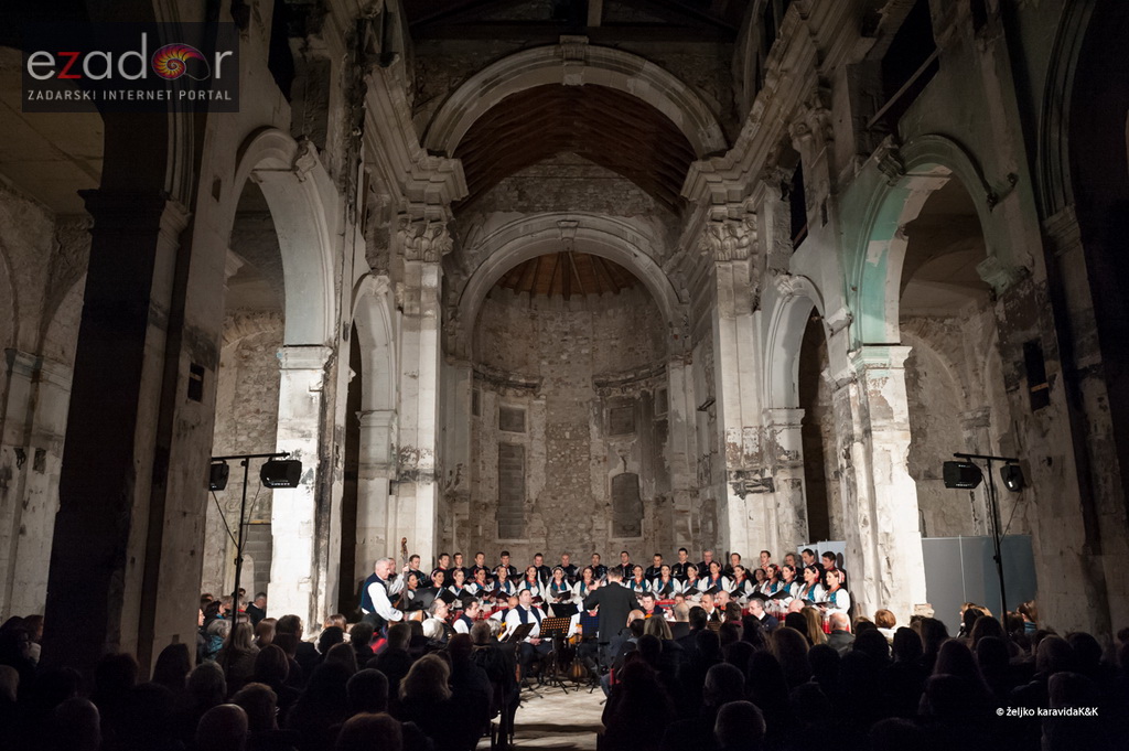Adventski koncert ansambla Lado u prepunoj u crkvi sv. Nikole Adventski koncert ansambla Lado u prepunoj u crkvi sv. Nikole