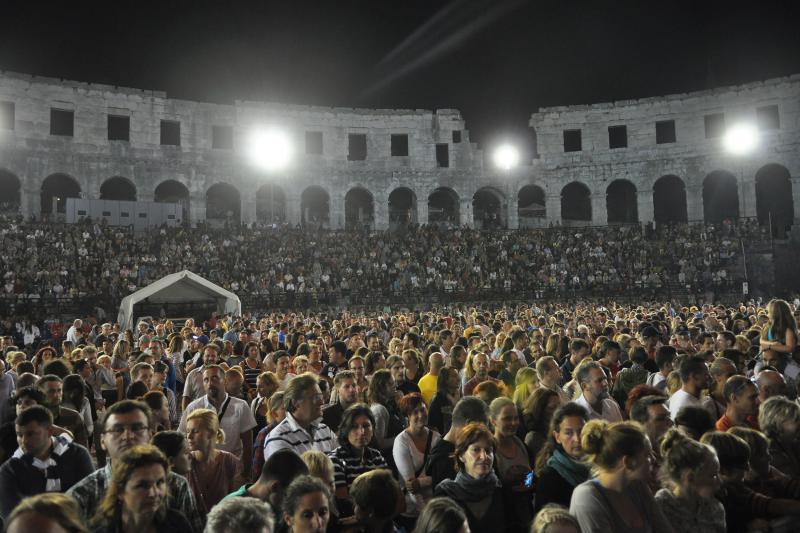 Pula: ZAZ pred prepunom Arenom održala koncert, Photo: Duško Marušić/PIXSELL
