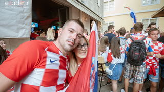 Navijačko ludilo u Zadru za vrijeme i nakon finala Svjetskog prvenstva Navijačko ludilo u Zadru za vrijeme i nakon finala Svjetskog prvenstva