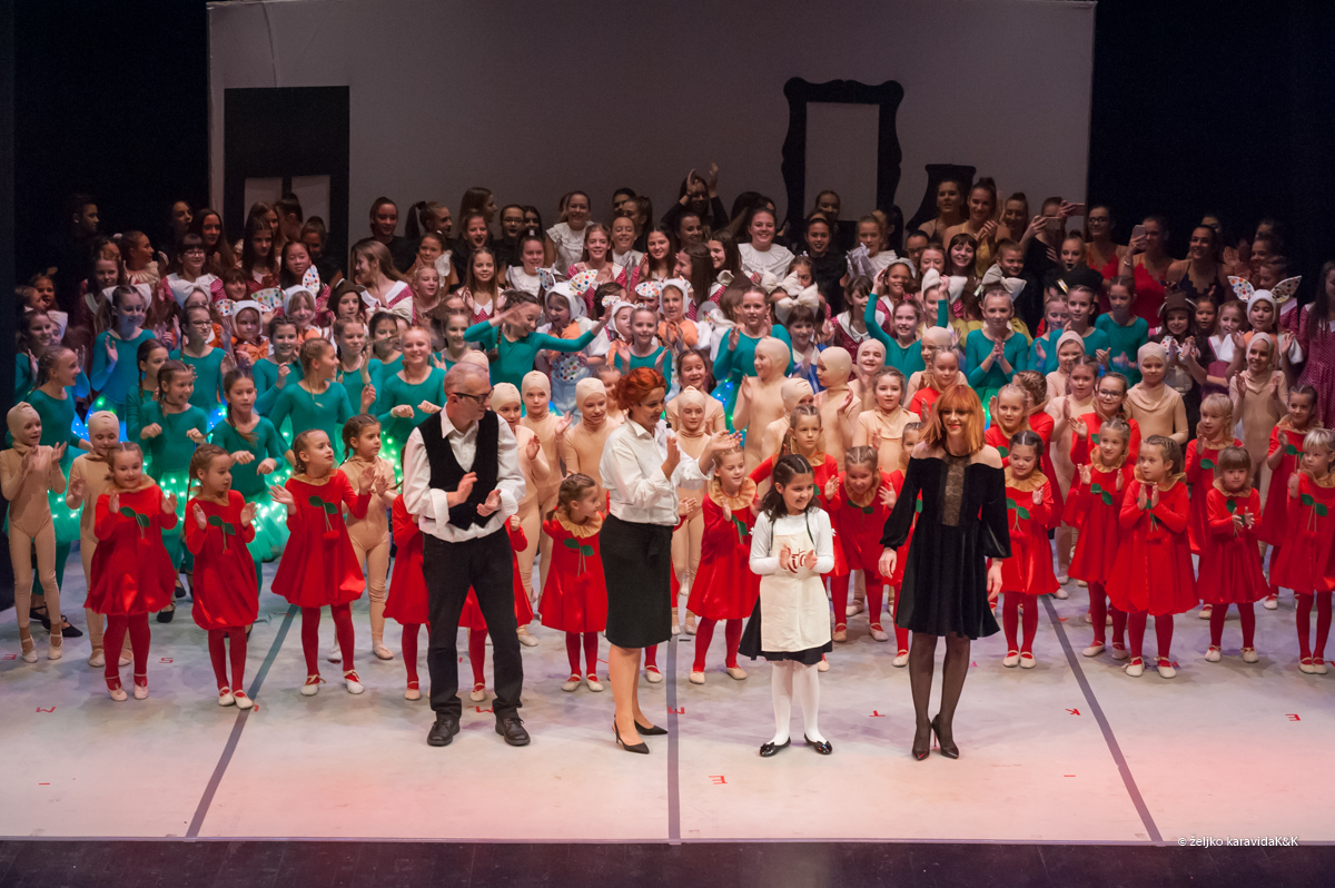 HNK Zadar: Predstava plesne udruge Gesta – “Odgojooj”