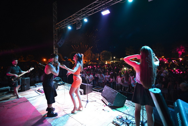 Virska noć 2015. uz koncert Lane Jurčević i Luke Nižetića te valičanstveni vatromet, Foto: Iva Perinčić Virska noć 2015. uz koncert Lane Jurčević i Luke Nižetića te valičanstveni vatromet, Foto: Iva Perinčić