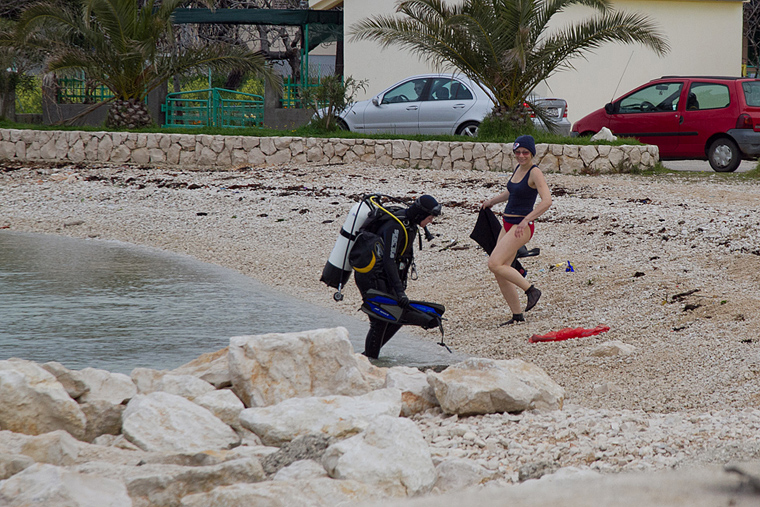 Ekološka akcija čišćenja podmorja u Bibinjama, foto: Leo Banić Ekološka akcija čišćenja podmorja u Bibinjama, foto: Leo Banić