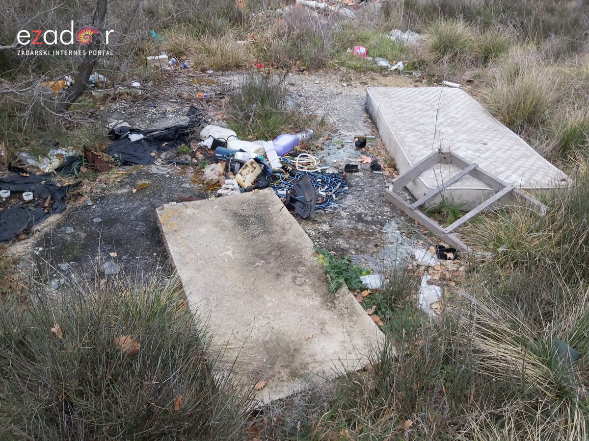 Područje izvorišta Golubinka prepuno otpada