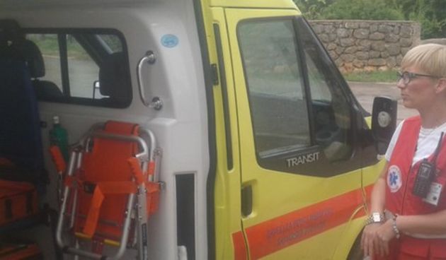 Medicinska sestra u hitnom timu u Starigradu – i liječe i voze!, foto: Radio Zadar