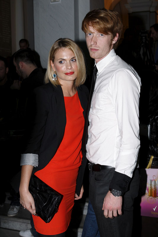 Zagreb, 260309.
Muzej Mimara.
Modna revija novih Rexoninih mirisnih kolekcija.
Rexona event dizajnera Ivice Skoke prikazali su modnu reviju inspiriranu mirisima koje su nosile izmedju ostalih i Vedrana Linardic, Anita Dujic, Nives Vincic, a voditelji Zagreb, 260309.
Muzej Mimara.
Modna revija novih Rexoninih mirisnih kolekcija.
Rexona event dizajnera Ivice Skoke prikazali su modnu reviju inspiriranu mirisima koje su nosile izmedju ostalih i Vedrana Linardic, Anita Dujic, Nives Vincic, a voditelji