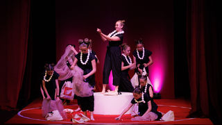 Igrajmo se: Zabranjeno mlađima od 15 strana A