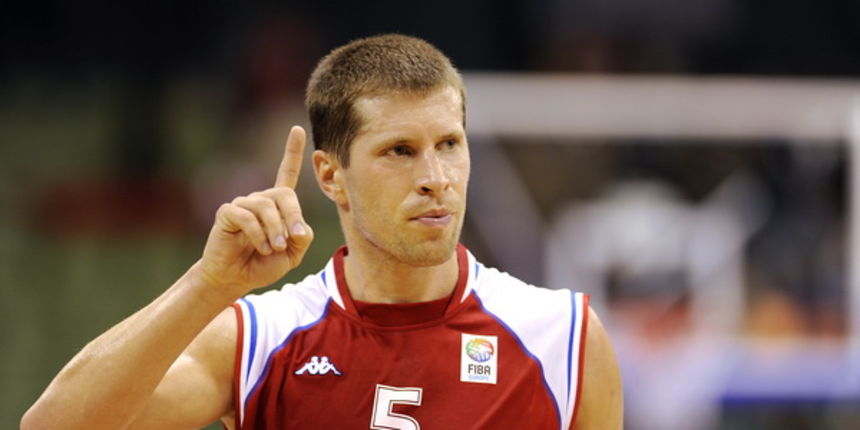 Poznan, 080909.
Arena Poznan.
Europsko prvenstvo u kosarci, 2. kolo skupine A izmedju Hrvatske i Grcke igra se u poljskom gradu Poznan.
Na slici: Davor Kus.
Foto: Drago Sopta / CROPIX Poznan, 080909.
Arena Poznan.
Europsko prvenstvo u kosarci, 2. kolo skupine A izmedju Hrvatske i Grcke igra se u poljskom gradu Poznan.
Na slici: Davor Kus.
Foto: Drago Sopta / CROPIX