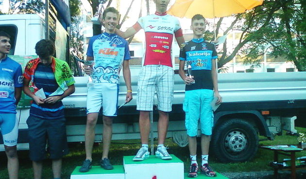 Marin Jakovčev na postolju