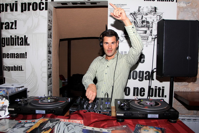 Restoran bar Atrij: Finger Food & Wine Selection, Foto: Iva Perinčić Restoran bar Atrij: Finger Food & Wine Selection, Foto: Iva Perinčić