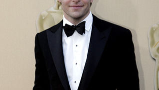 82. Red Carpet Oscara (oscar.go.com)