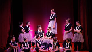 Igrajmo se: Zabranjeno mlađima od 15 strana A