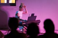 Večer evergreena u atriju palače Cedulin