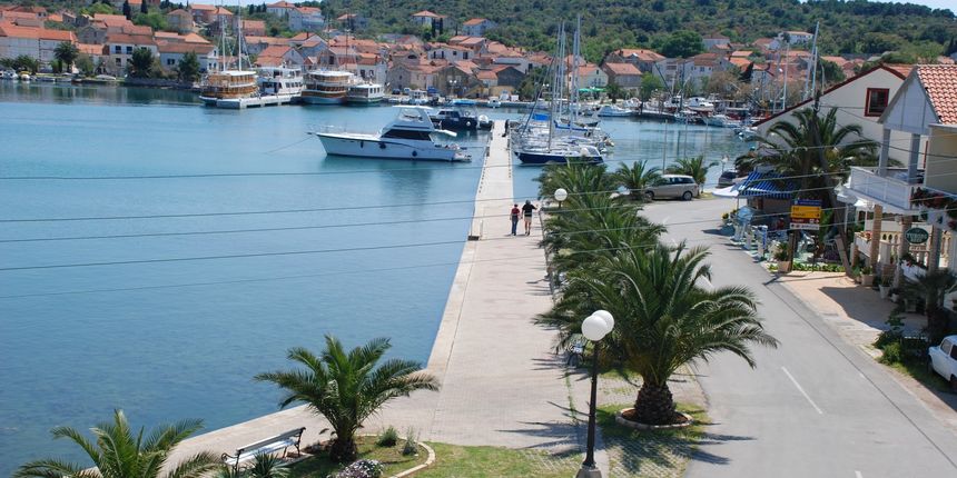 Raspisan natječaj za 1.Dječji festival “Otočni kanarin” Raspisan natječaj za 1.Dječji festival “Otočni kanarin”