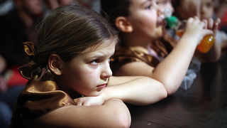 “Plesna čestitka” (foto:Saša Čuka)