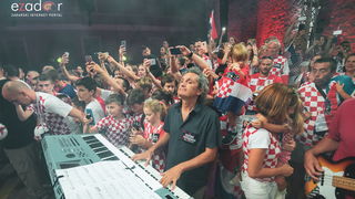 Zadar priredio čudesan doček svojim Vatrenim herojima (1)