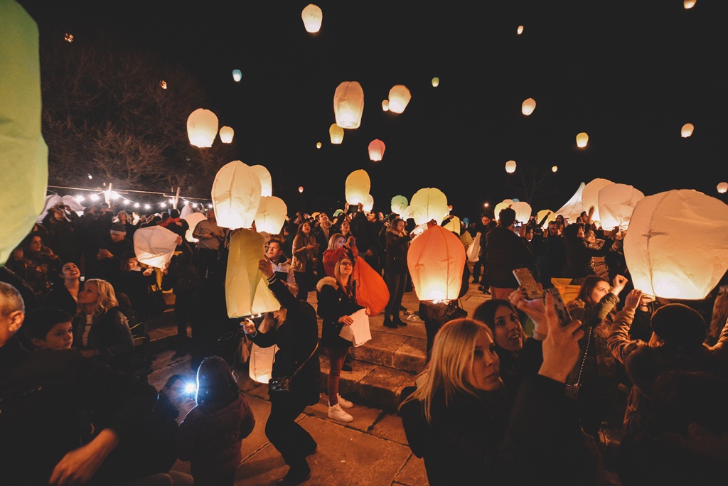 Humanitarni svjetlosni spektakl “Zaželi ljubav” na zadarskom Forumu 21. veljače 2016. Foto: Iva Perinčić Humanitarni svjetlosni spektakl “Zaželi ljubav” na zadarskom Forumu 21. veljače 2016. Foto: Iva Perinčić