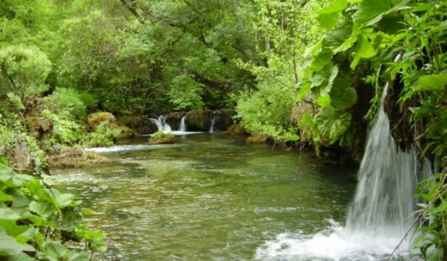 Vrelo Une (Foto: vinci.blog.hr)