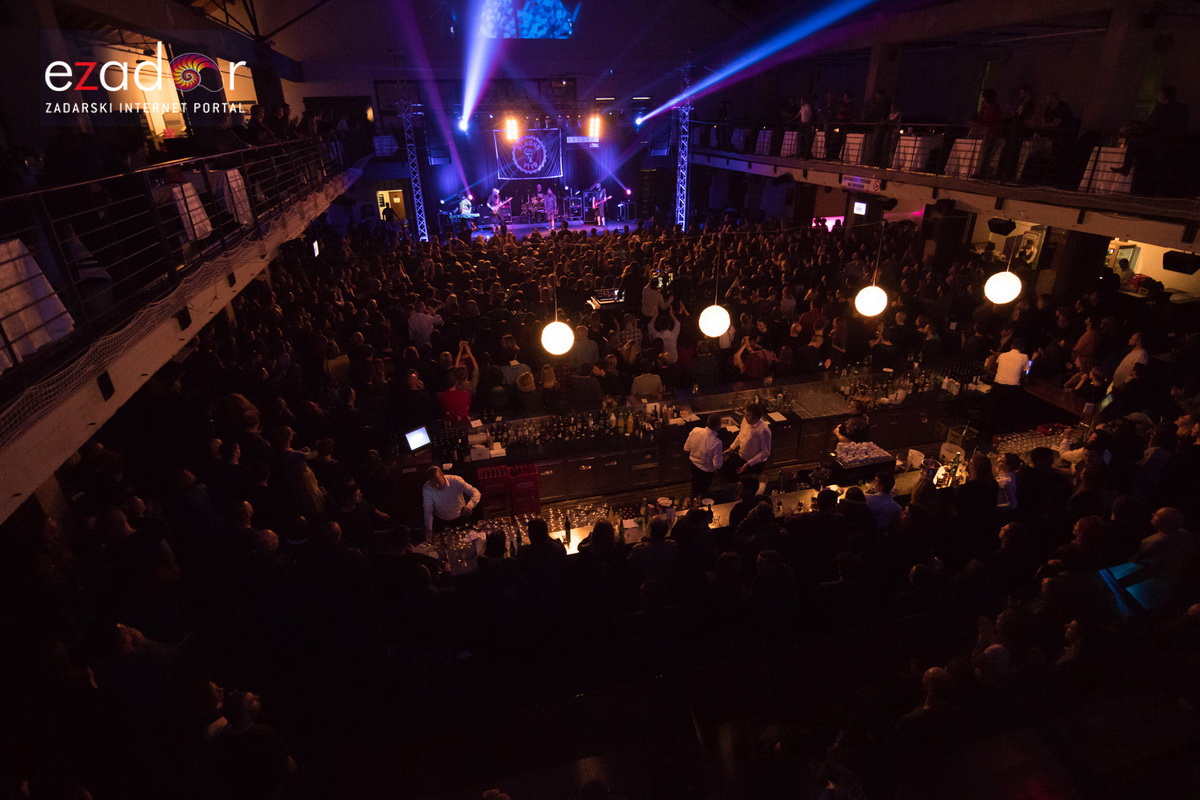 Hladno pivo @ Arsenal Zadar Hladno pivo @ Arsenal Zadar