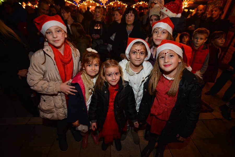 Započeo Advent u Zadru ; foto Iva Perinčić