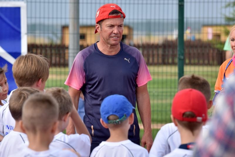 Nogometna zvijezda Lothar Matthaus na Punta Skali učio djecu nogometu
