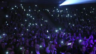 U koncertnoj dvorani Vatroslav Lisinski održan koncert “Hiljade pahulja bijelih” posvećen Kemalu Montenu. Foto. Goran Stanzl/PIXSELL U koncertnoj dvorani Vatroslav Lisinski održan koncert “Hiljade pahulja bijelih” posvećen Kemalu Montenu. Foto. Goran Stanzl/PIXSELL