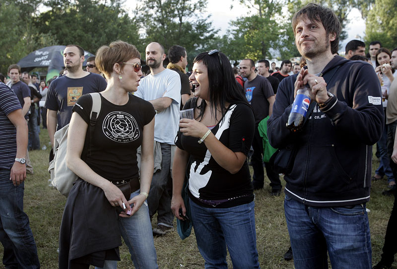 Zagreb, 240609.
Prva vecer T-mobile IN Music Festivala koji se odrzava na Jarunu na dvije pozornice. Kao zvijezde prve veceri najavljeni su Lilly Allen, Kraftwerk, Franz Ferdinand na T-mobile stageu i Rokia Traore na Nokia stageu.  
Na slici: Yaja i Dubra