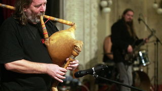 Pula,041209.
Recesijski, ali veselo i uz pjesmu otvoren je u petak jubilarni 15. Sa(n)jam knjige u Istri, koji ce do 13. prosinca okupiti vise od 200 autora i 300 nakladnika.Sajam je prigodnim rijecima otvorio veliki argentinsko-kanadski knjizevnik Albert Pula,041209.
Recesijski, ali veselo i uz pjesmu otvoren je u petak jubilarni 15. Sa(n)jam knjige u Istri, koji ce do 13. prosinca okupiti vise od 200 autora i 300 nakladnika.Sajam je prigodnim rijecima otvorio veliki argentinsko-kanadski knjizevnik Albert