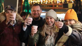 Zagrebački Advent ove godine pun je svjetla i šarenila