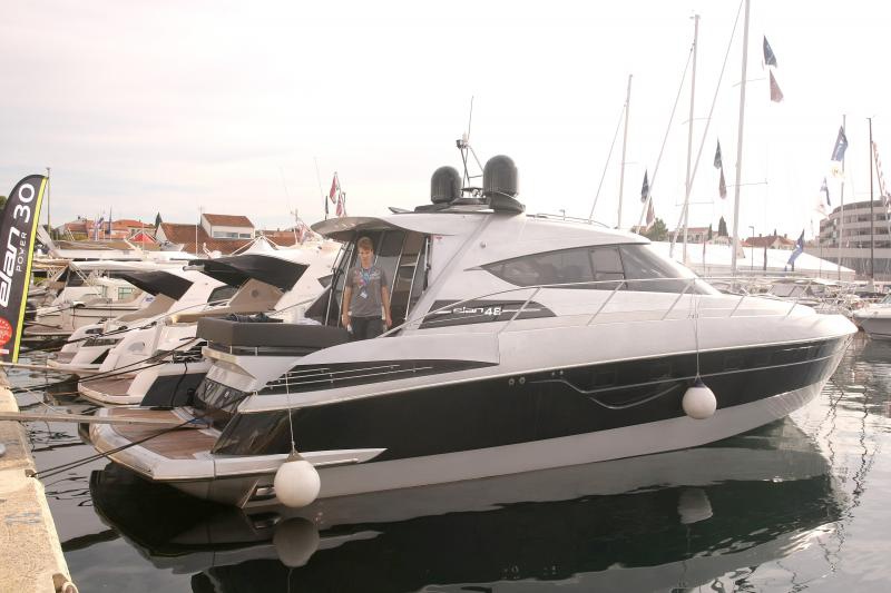 24.10.2013., Biograd – U Biogradu je jutros otvoren Biograd boat show. Na najvecem sajmu ovog tipa u Hrvatskoj preko 250 izlagaca sudjeluje s raznim novitetima iz podrucja nautike. Photo: Dino Stanin/PIXSELL