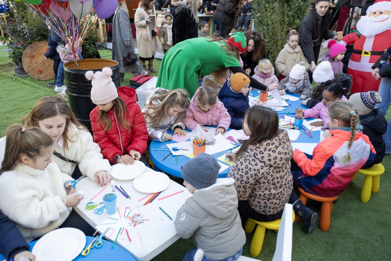 Dječji doček Nove godine na Božićnom gramofonu