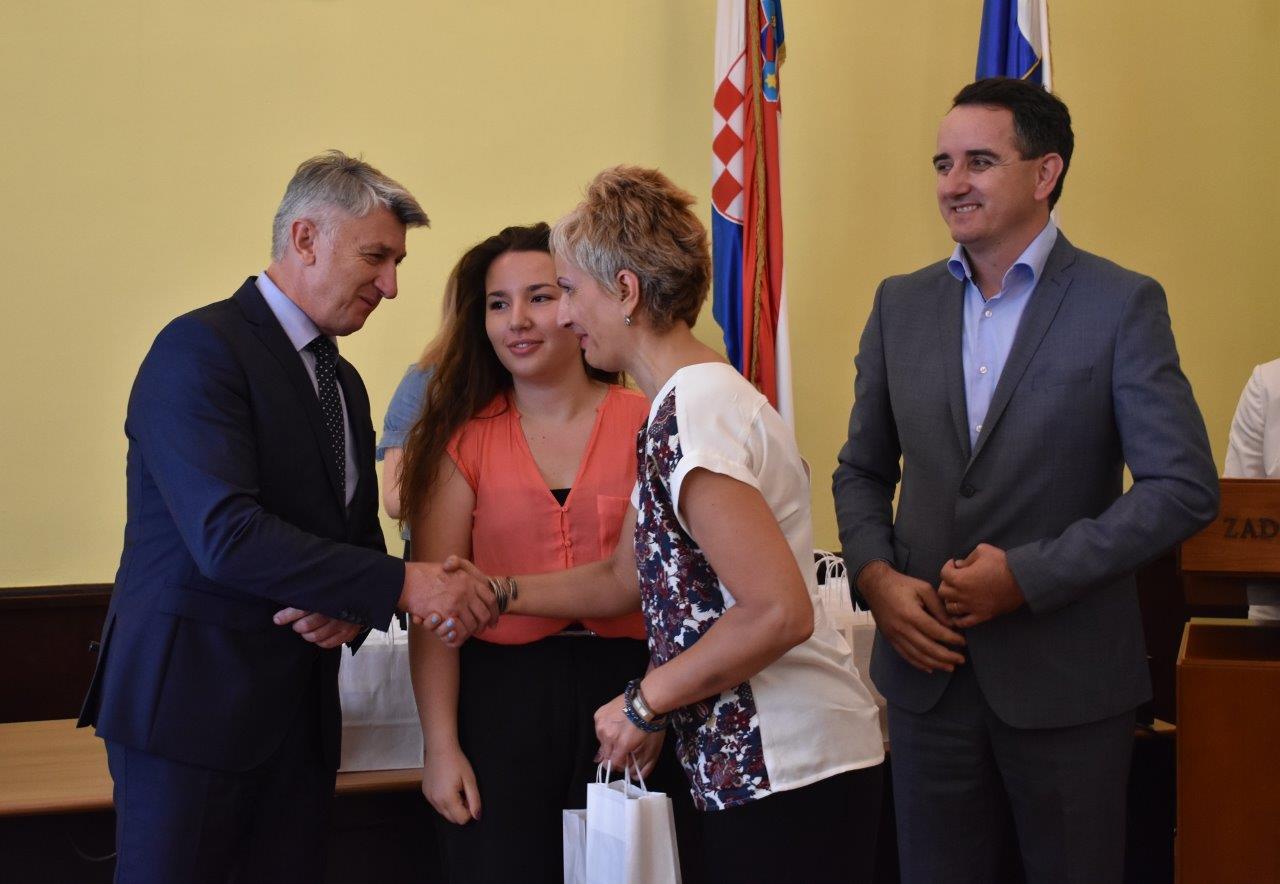 Prijem za nagrađivane učenike osnovnih i srednjh škola