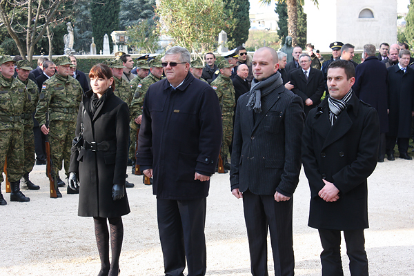 Image 1040155 (auto)