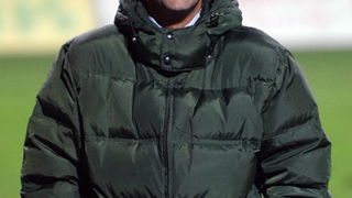 Zadar, 071109.
Nogomet, T- Com 1. HNL susret 14. kola Zadar – Varteks.
Na fotografiji: Nenad Besek trener Varteksa.
Foto: Andrija Lucic / CROPIX