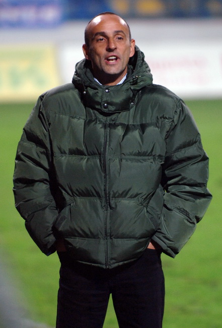 Zadar, 071109.
Nogomet, T- Com 1. HNL susret 14. kola Zadar – Varteks.
Na fotografiji: Nenad Besek trener Varteksa.
Foto: Andrija Lucic / CROPIX