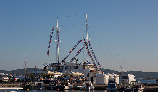 MasterCard Brod knjižara