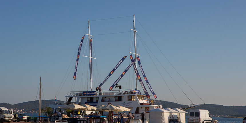 MasterCard Brod knjižara MasterCard Brod knjižara