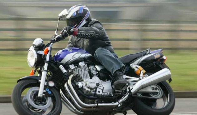 yamaha xjr, motorist